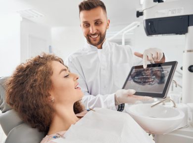 Cum alegi materialul potrivit pentru o coroană dentară fără să te pierzi în denumiri